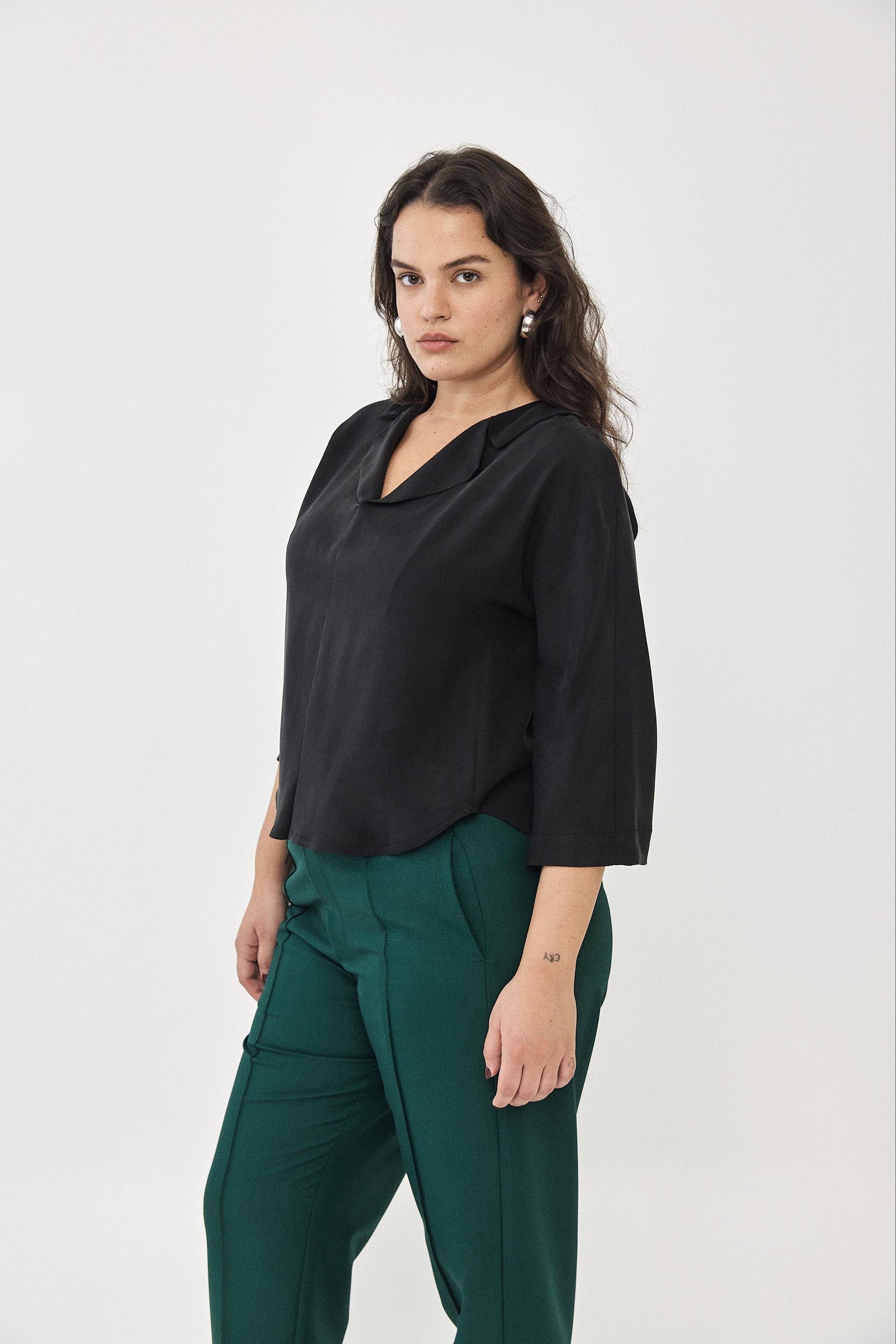 חולצת אלן שחור