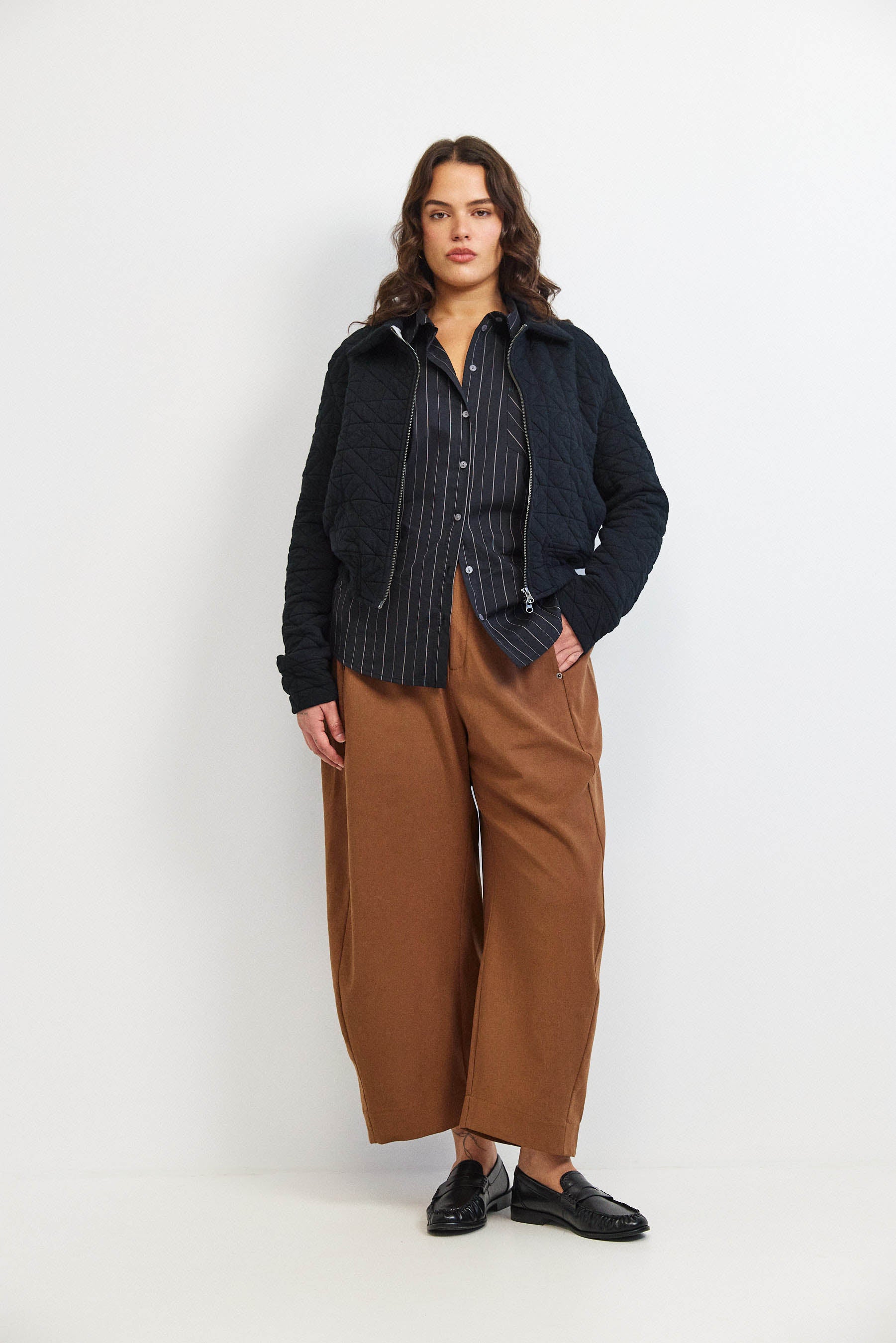 ג'קט קנדי קצר שחור