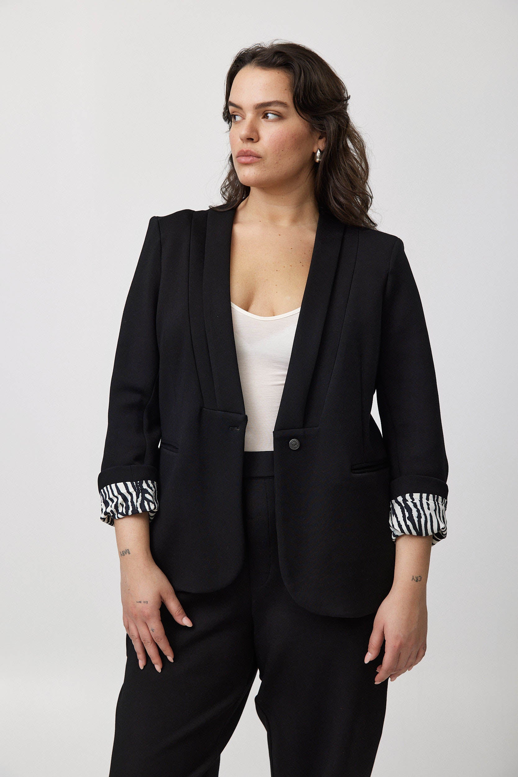 ג׳קט פולי שחור