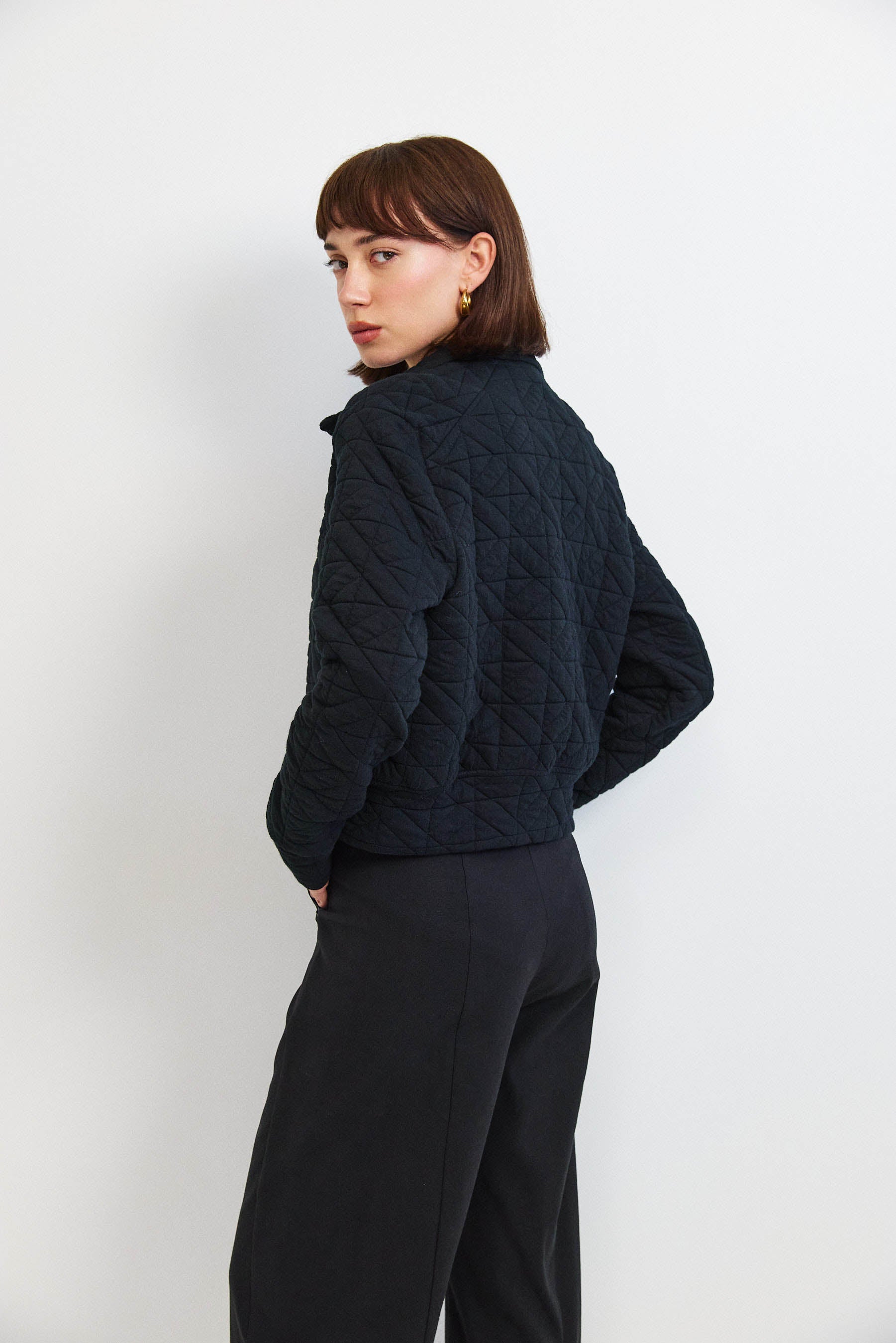 ג'קט קנדי קצר שחור