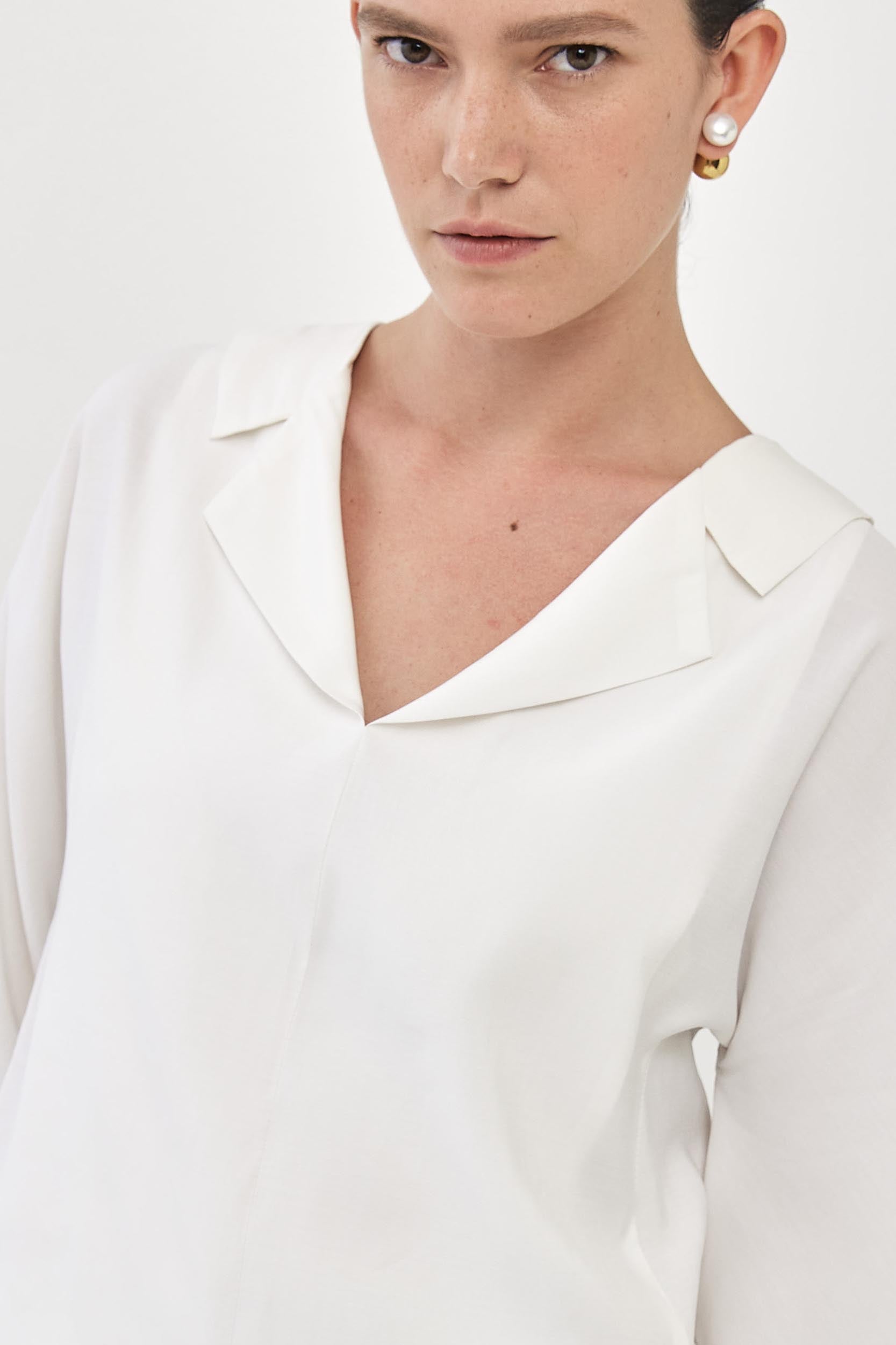 חולצת אלן שמנת