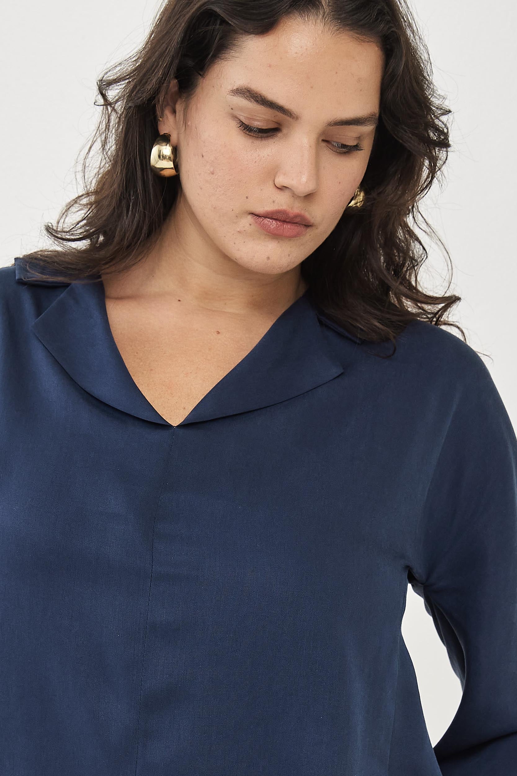 חולצת אלן נייבי