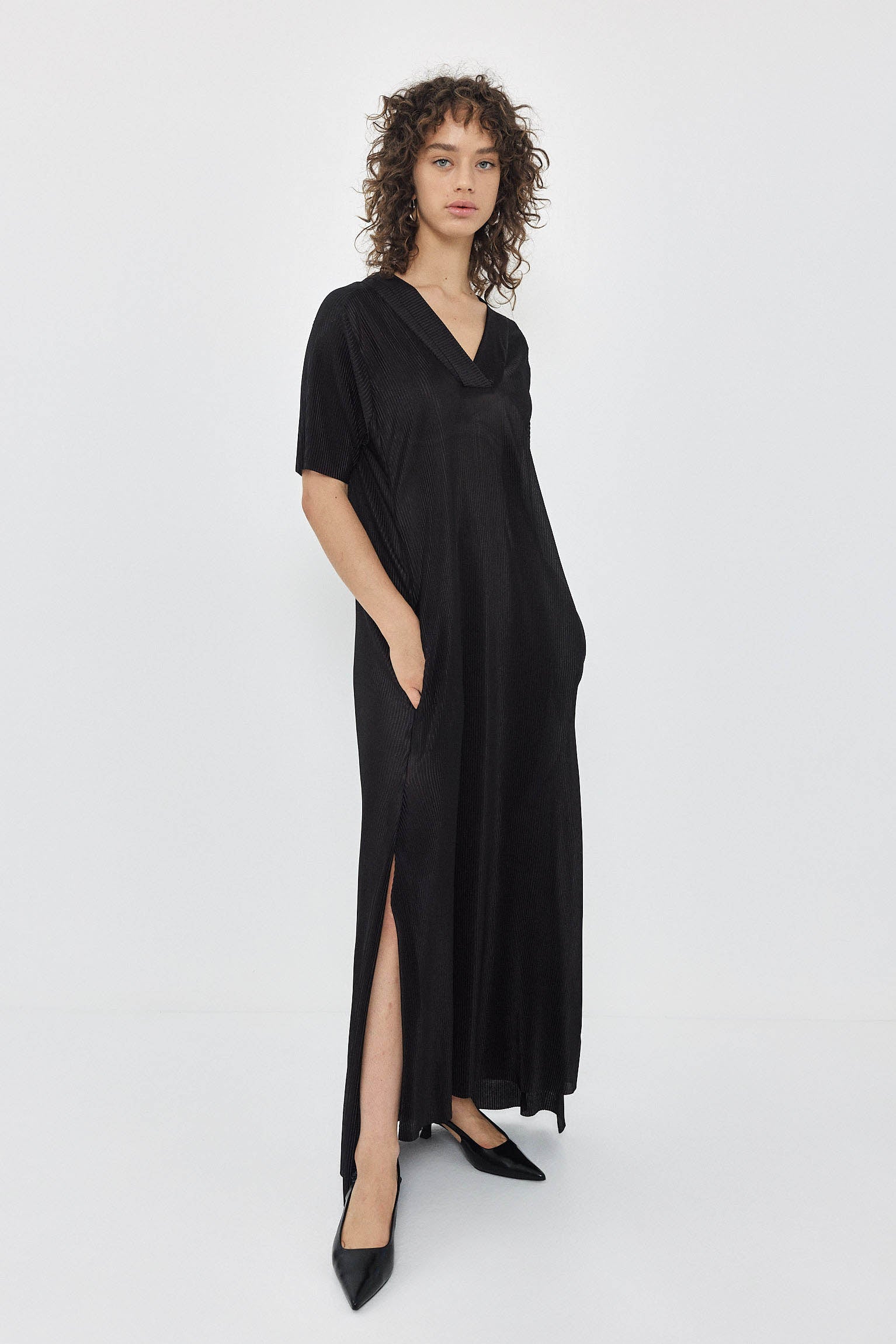 FLARE Dress S24 - Black