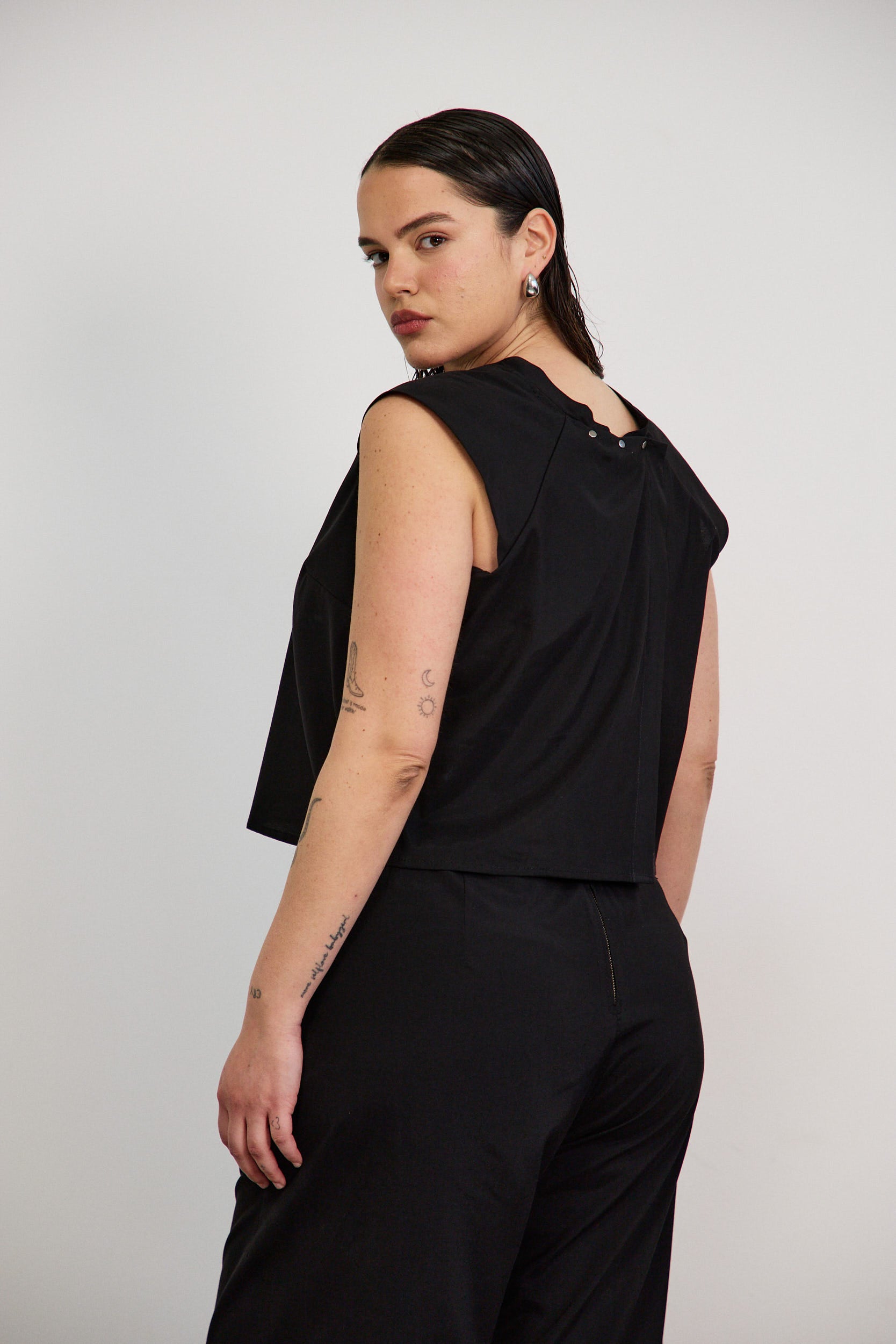 טופ לירי קופרו שחור