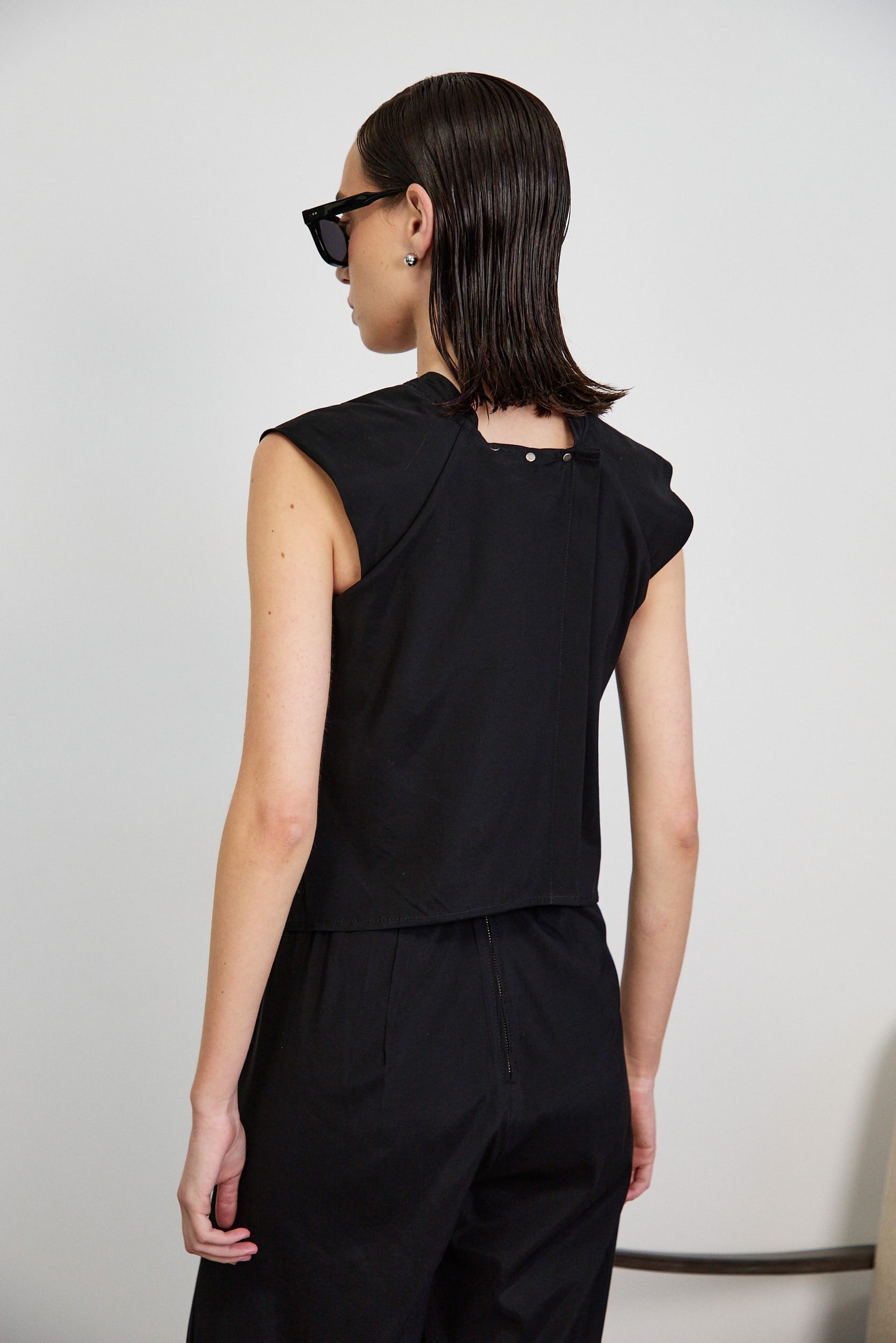 טופ לירי קופרו שחור