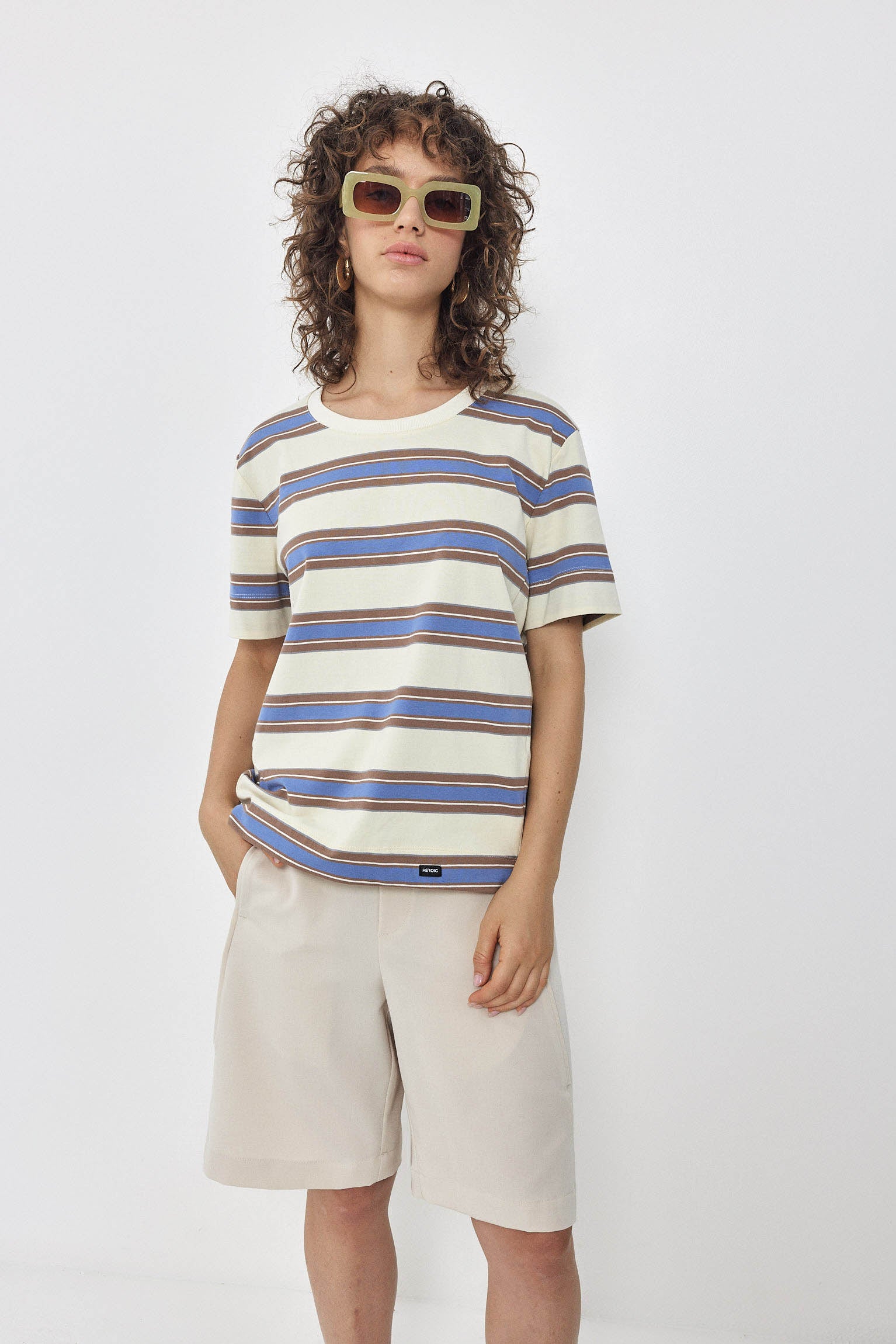 CHER T-Shirt S24 - Cream / Coffee
