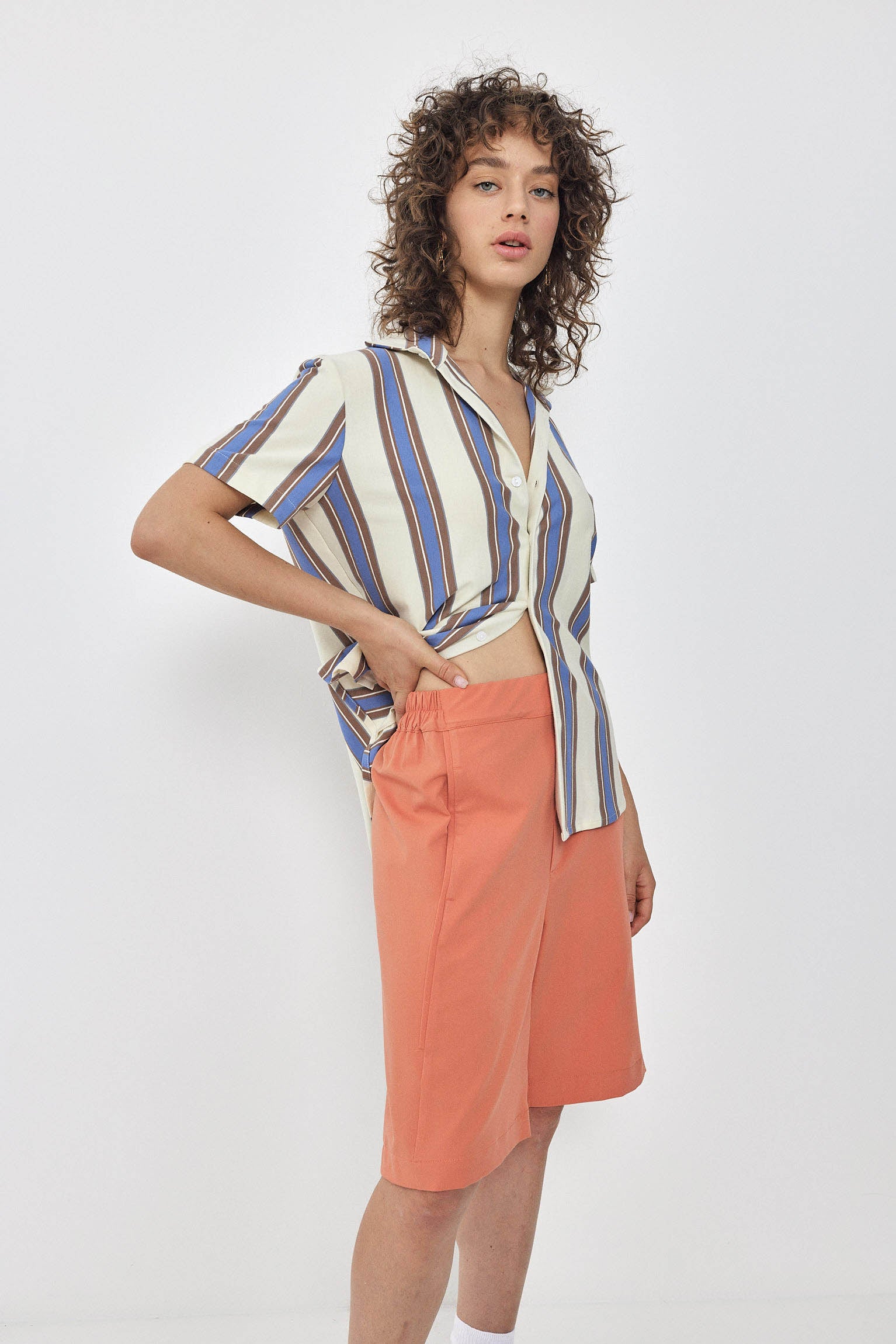 SHORT KAI Shirt S24 - Cream / Coffee