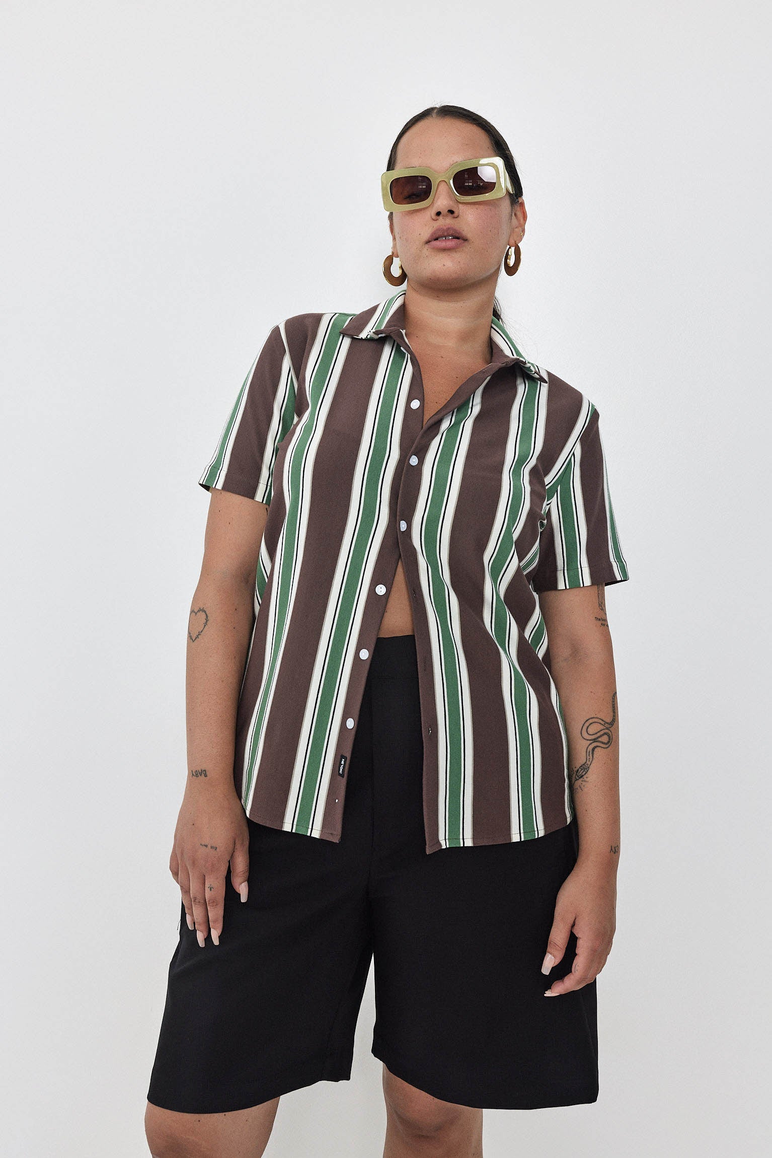 SHORT KAI Shirt S24 - Brown / Light Green
