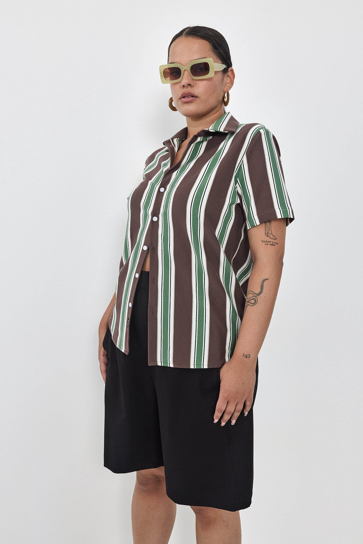 SHORT KAI Shirt S24 - Brown / Light Green