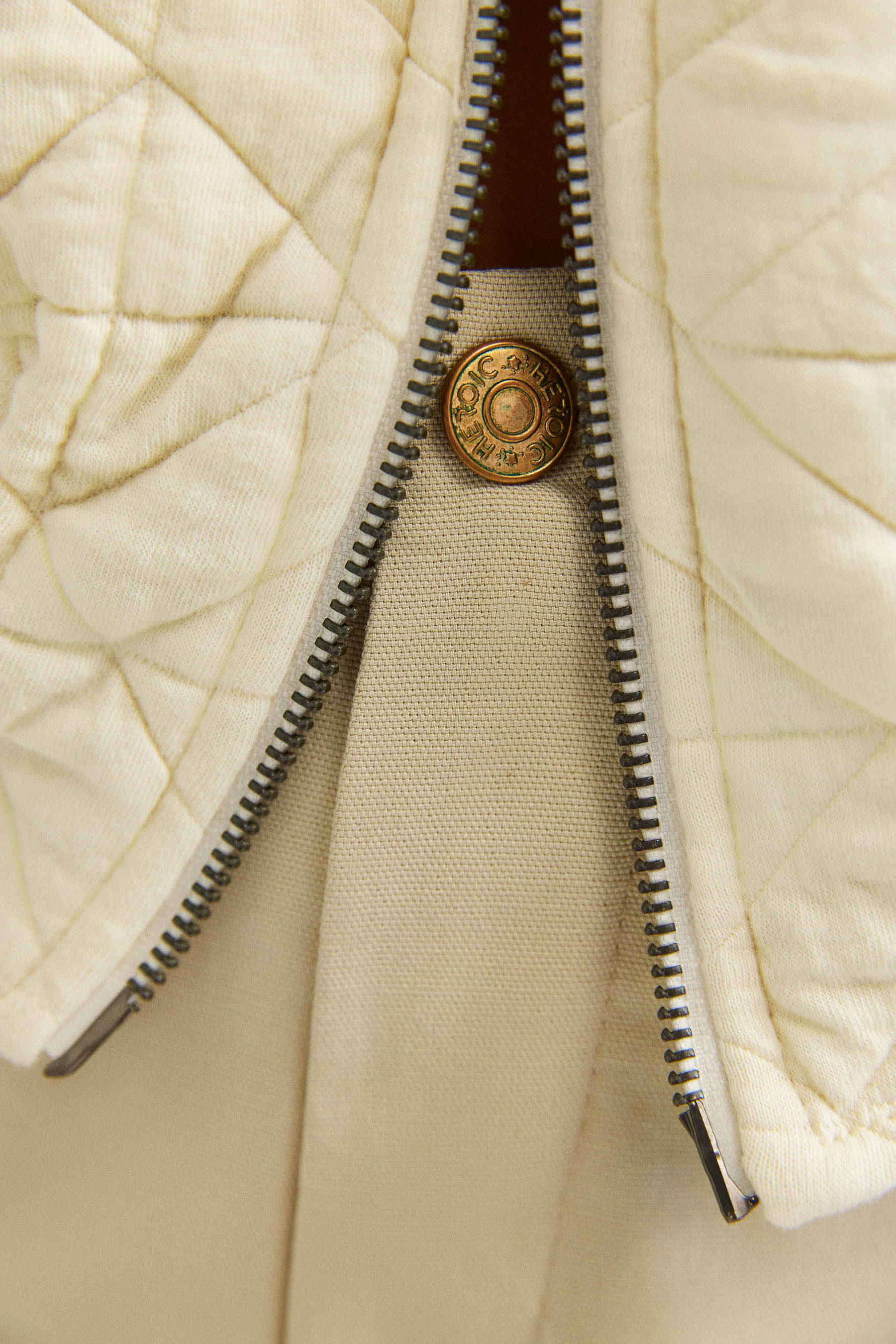 ג'קט קנדי קצר קרם