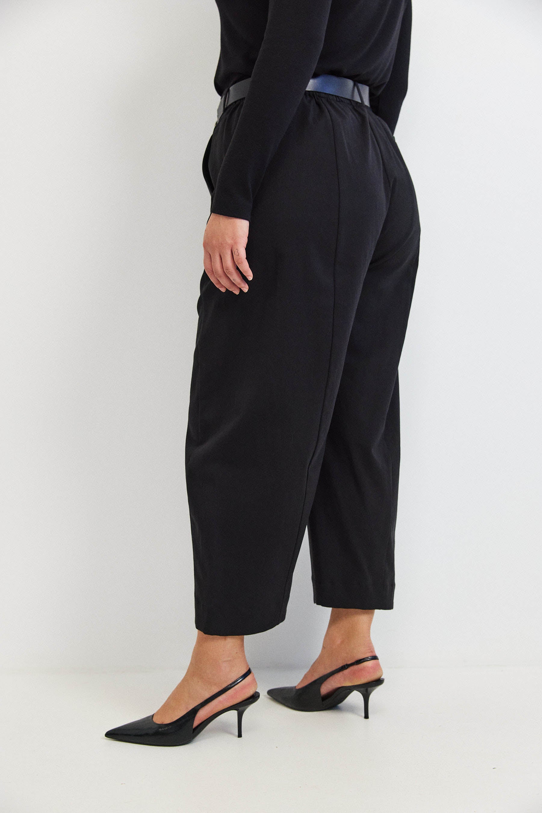 מכנסי ג׳סמין דריל שחור