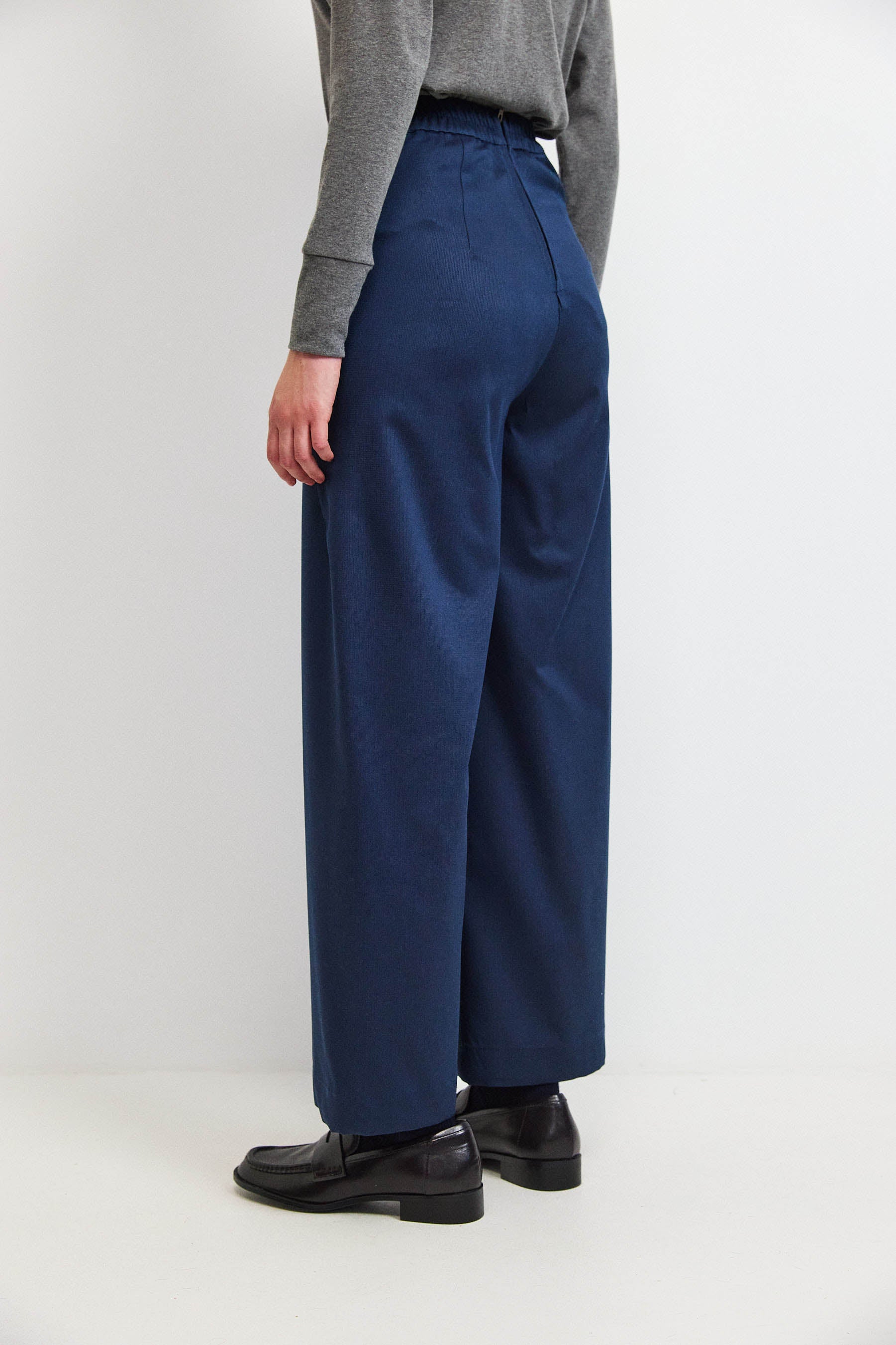 מכנסי הארי טנסל נייבי