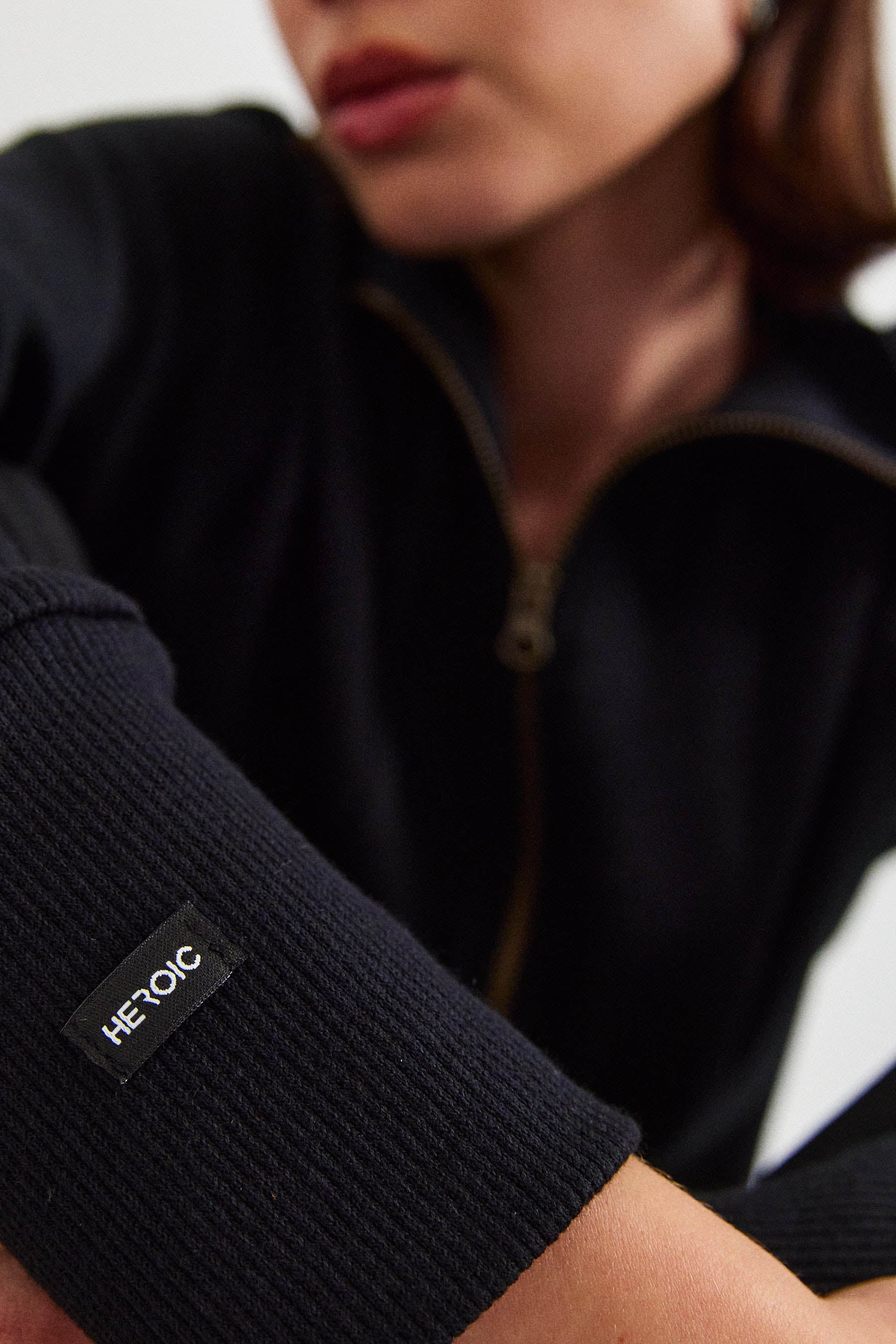 קרדיגן בקי שחור