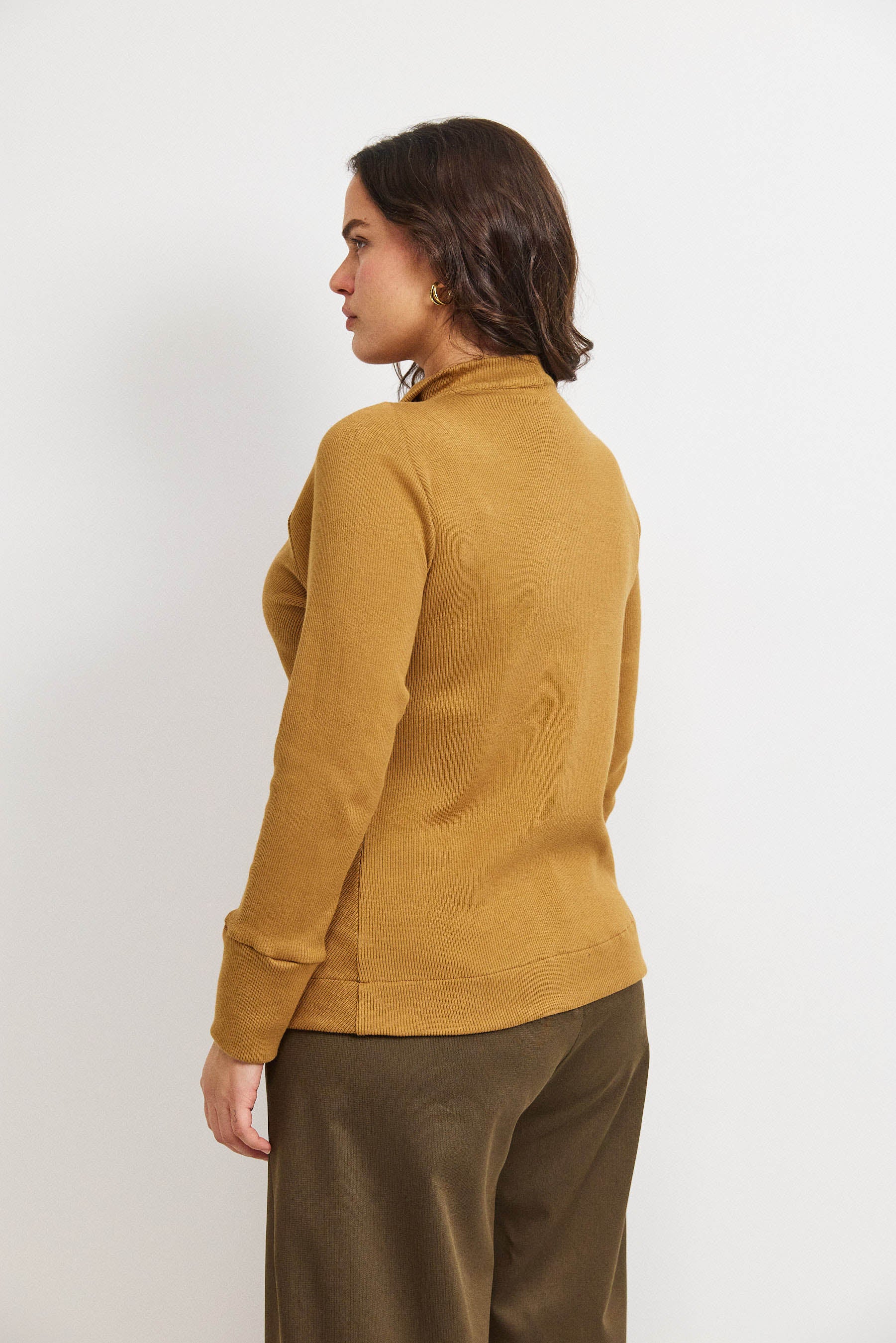 קרדיגן בקי קאמל