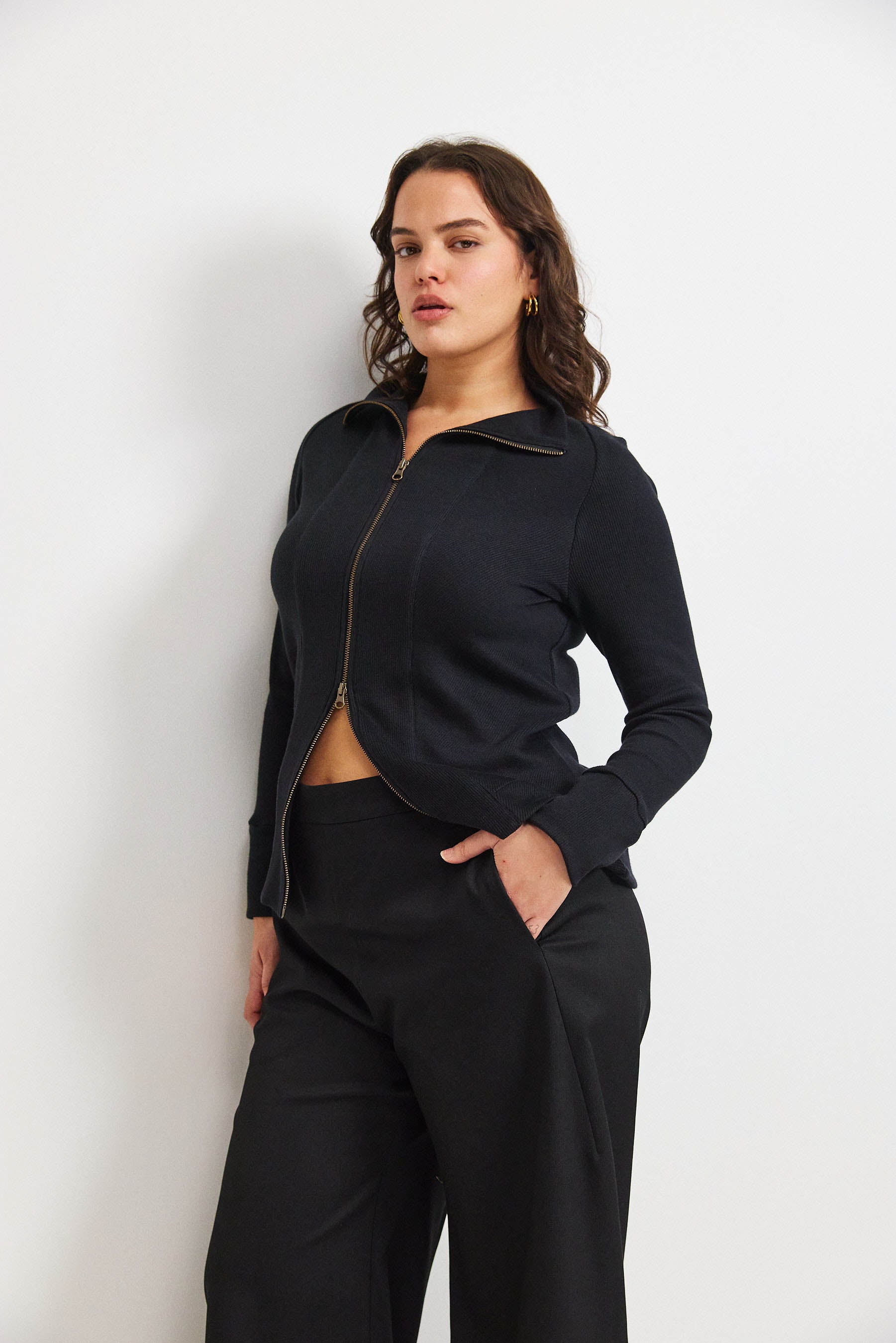 קרדיגן בקי שחור