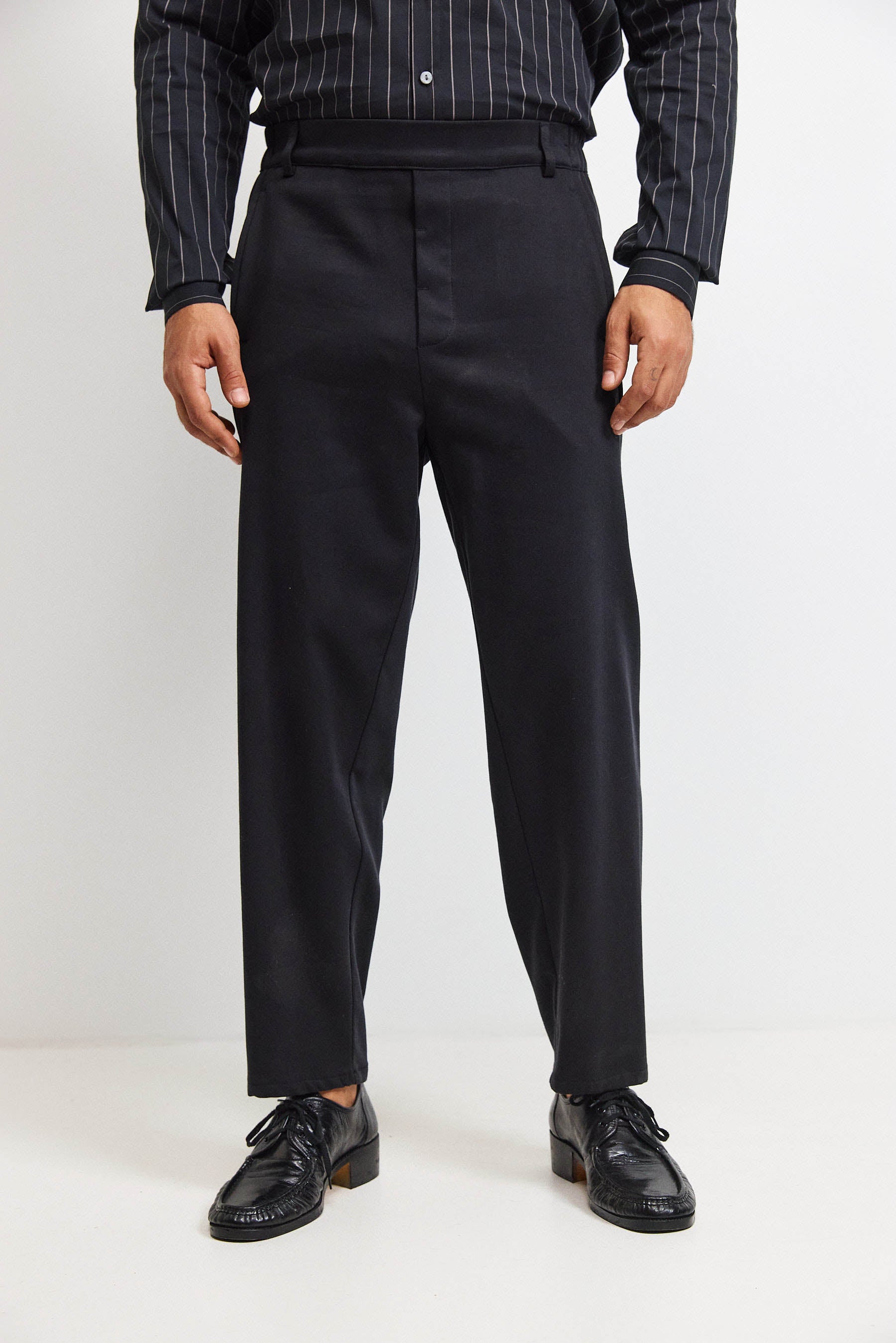 מכנסי מקס קומפורט גבר שחור