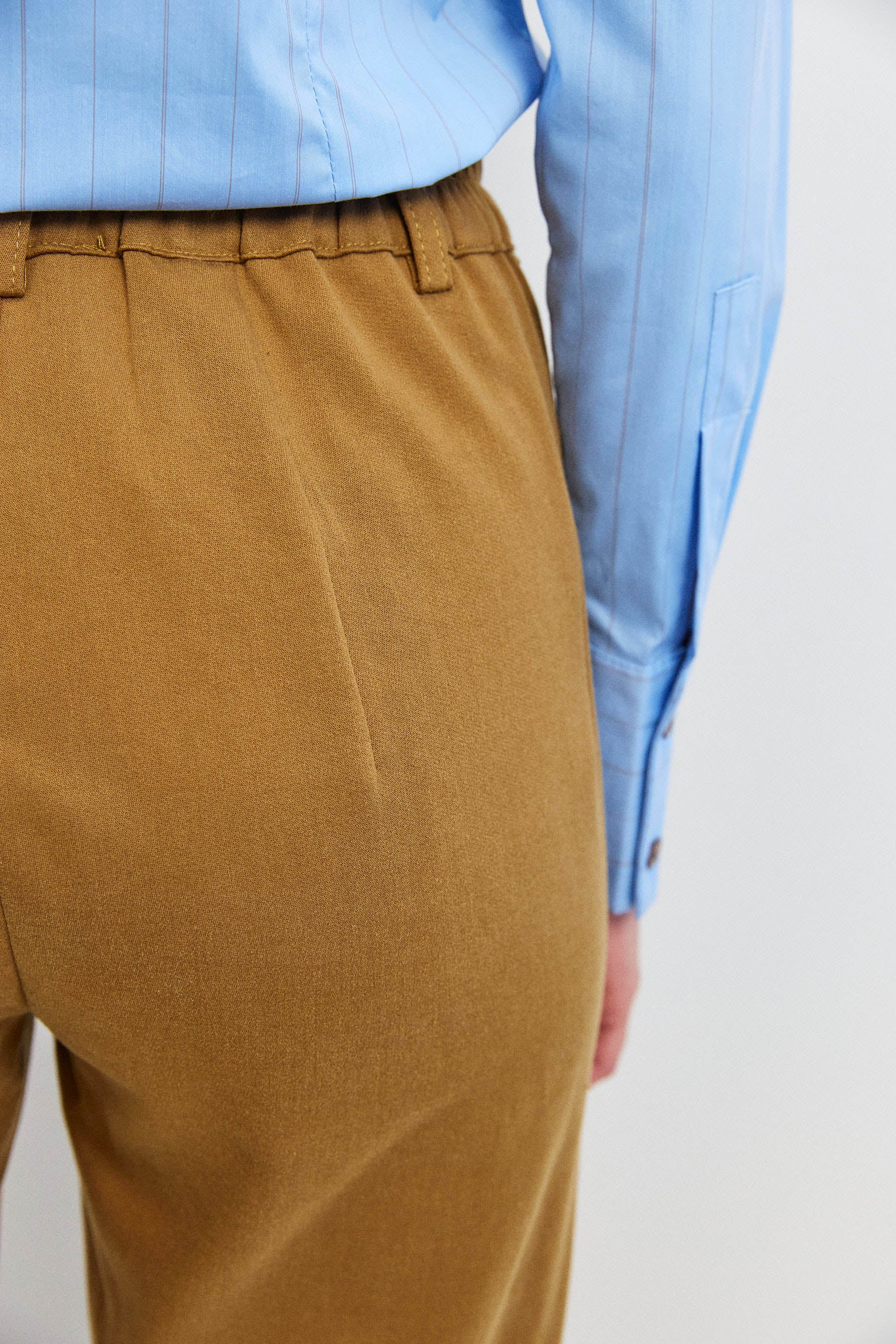 מכנסי מקס קומפורט קאמל