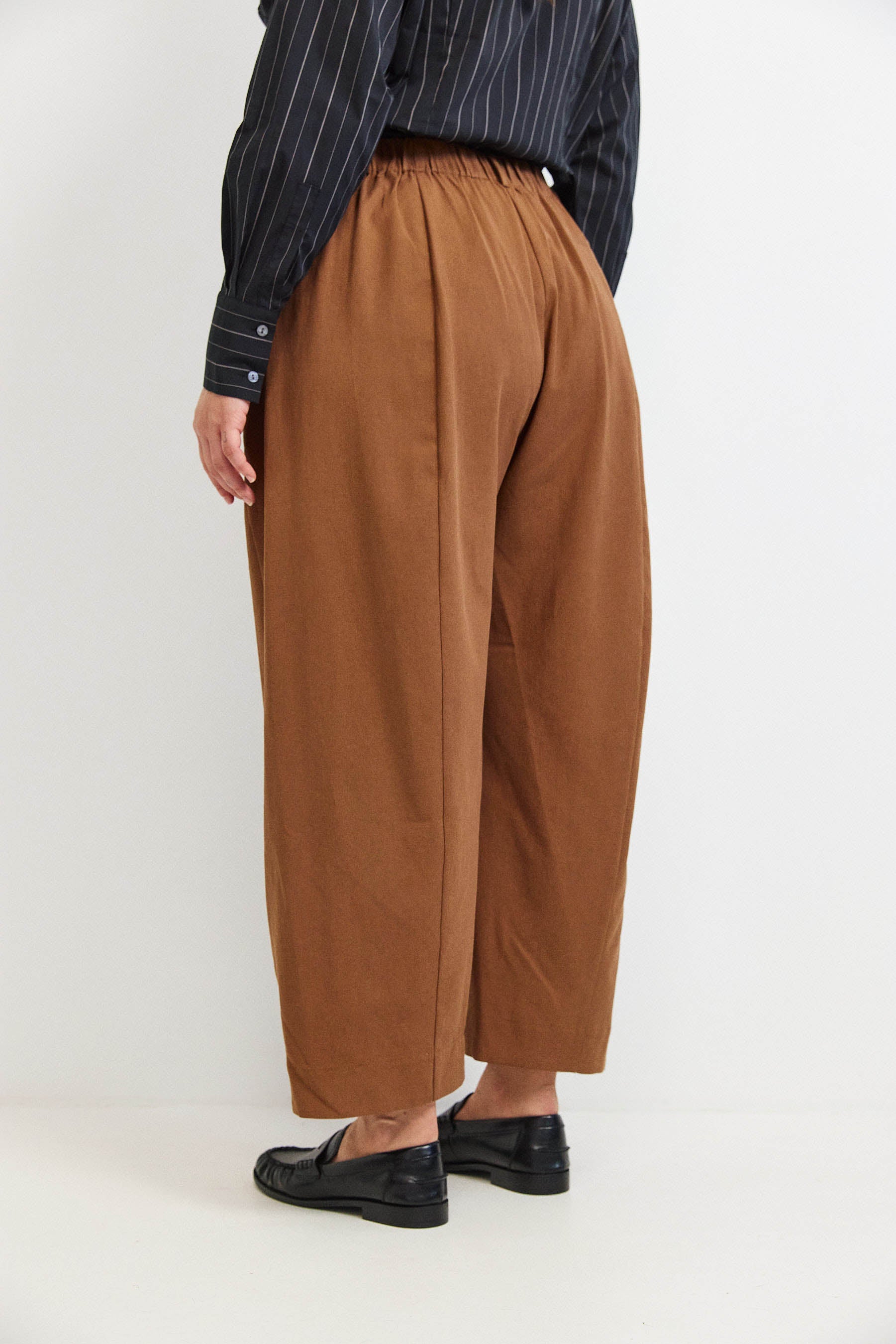 מכנסי ג׳סמין דריל חום