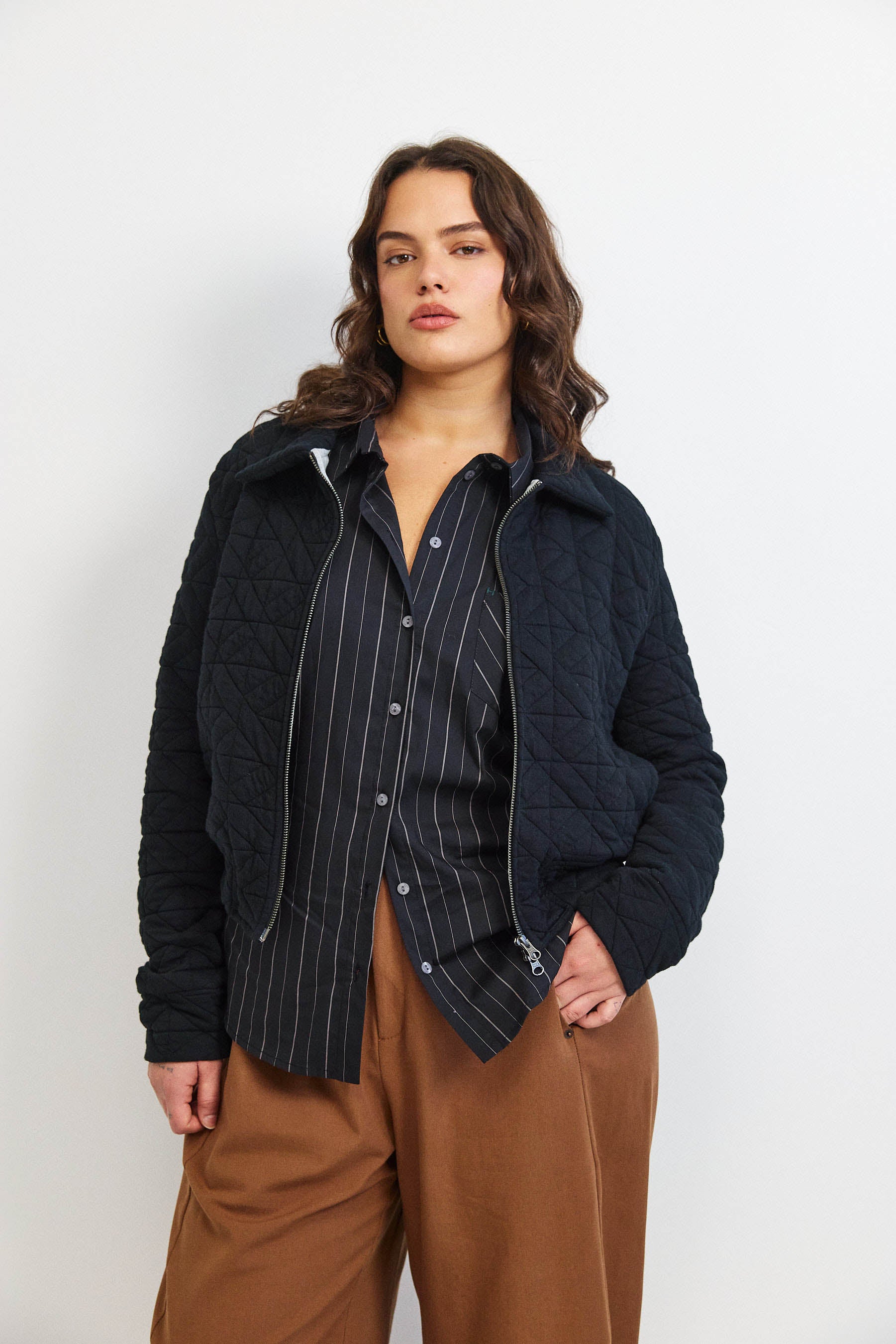 ג'קט קנדי קצר שחור