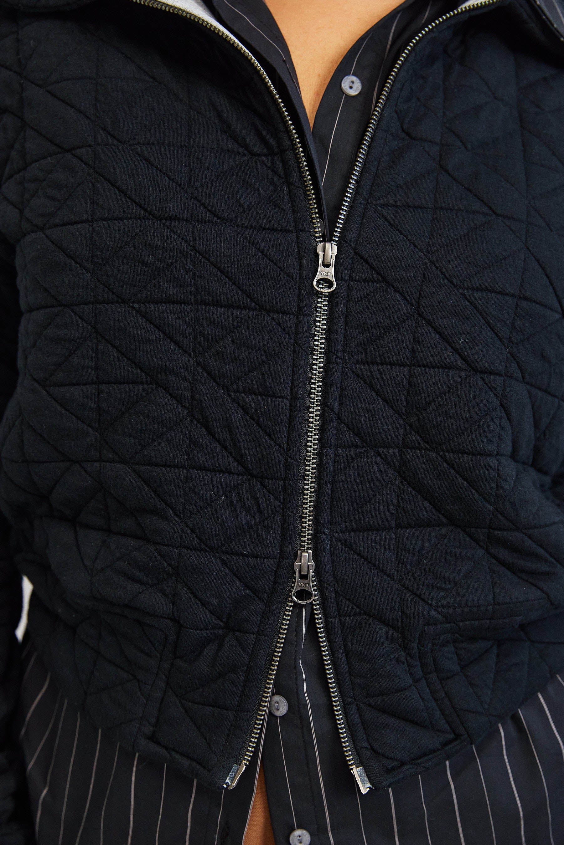 ג'קט קנדי קצר שחור