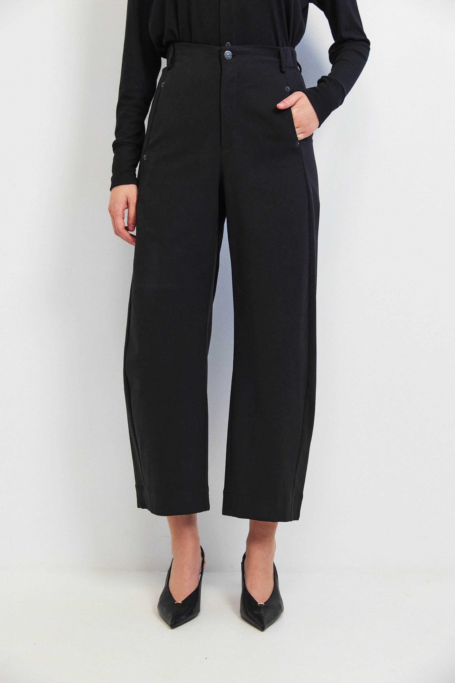 מכנסי ג׳סמין דריל שחור