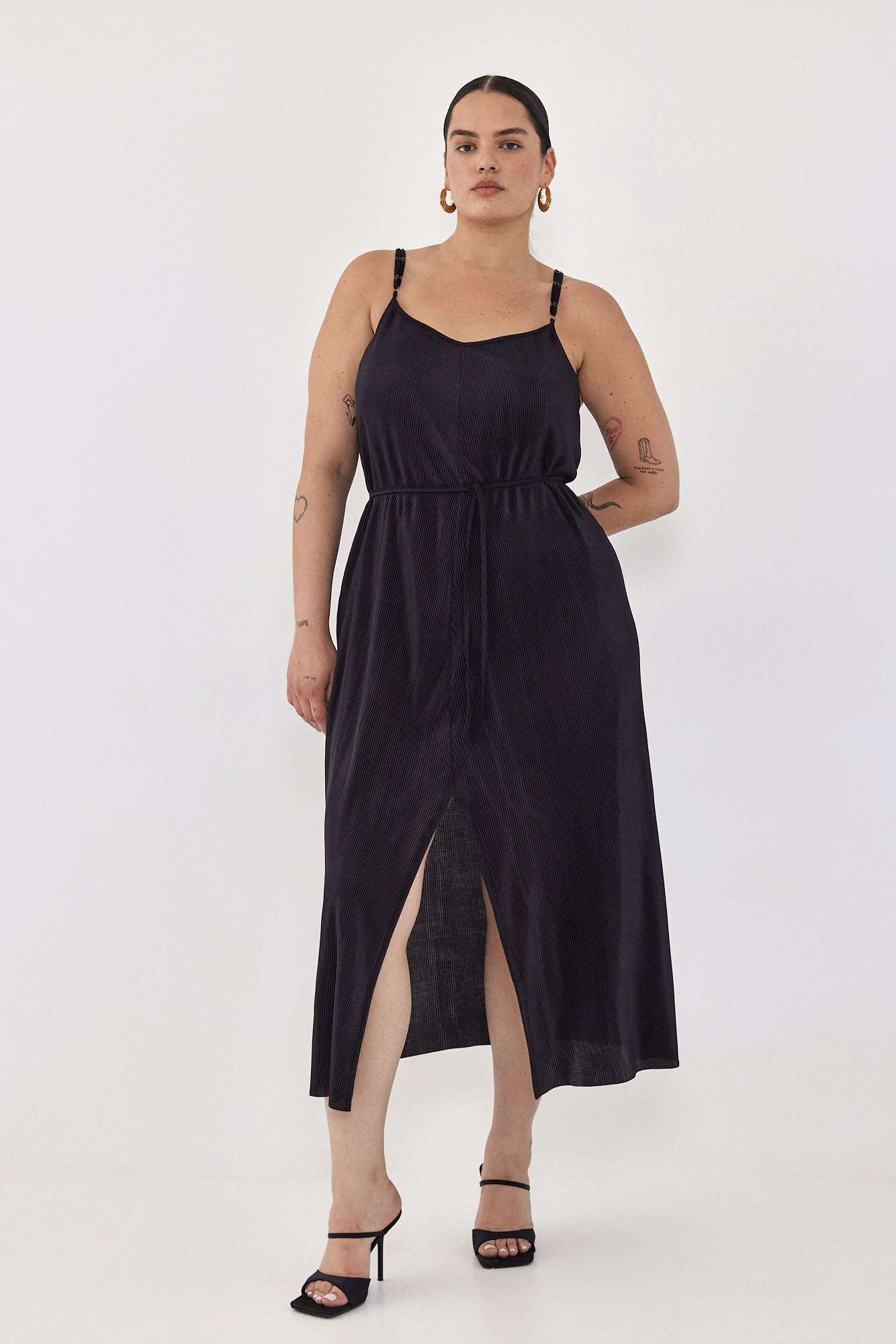 NINA dress S24 - Black