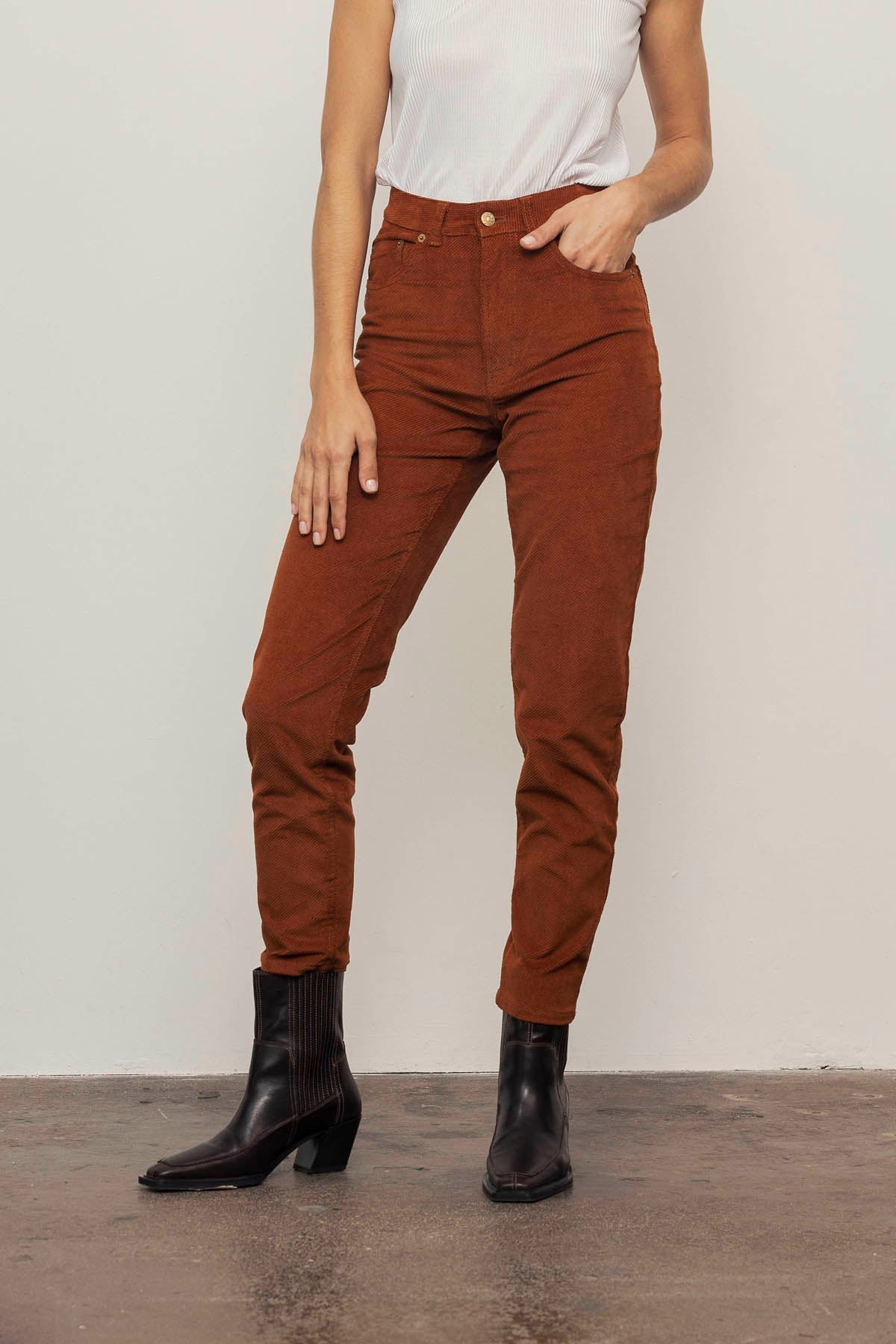 LENNY Pants (34-42) - Brick Corduroy